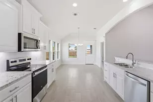 816 Haley St, Springtown, TX 76082 - Photo 12