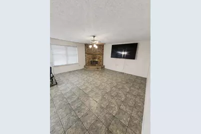 5712 Dunson Drive, Haltom City, TX 76148 - Photo 4