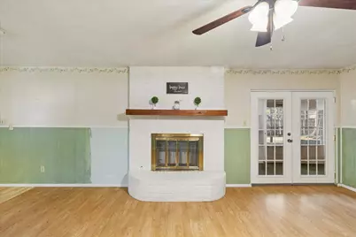 512 Brown Trail Court, Hurst, TX 76053 - Photo 14