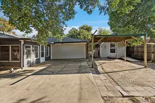 512 Brown Trail Ct, Hurst, TX 76053 - Photo 36