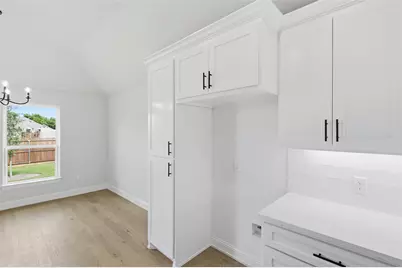 728 Raylan Street, Springtown, TX 76082 - Photo 12