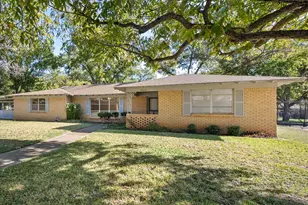 4316 Ashmore Dr, North Richland Hills, TX 76180 - Photo 2