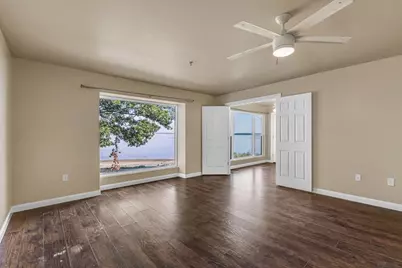 114 Harbor Drive #219, Runaway Bay, TX 76426 - Photo 6