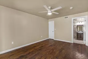 114 Harbor Dr, Runaway Bay, TX 76426 - Photo 10