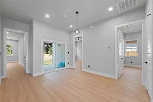 5719 Bon Air Dr, Dallas, TX 75241 - Photo 10