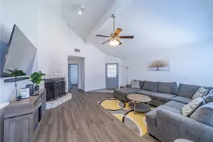 562 Stringfellow Dr, Coppell, TX 75019 - Photo 2