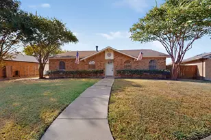 3310 Magnolia Ct, Rowlett, TX 75089 - Photo 1
