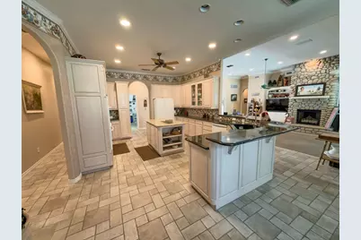 702 Pintail Court, Granbury, TX 76049 - Photo 4