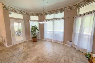 702 Pintail Ct, Granbury, TX 76049 - Photo 6