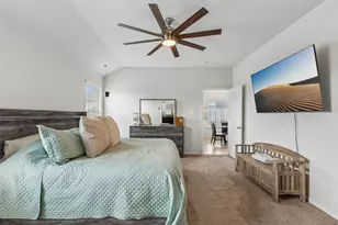 9213 Hill Topper Trl, Fort Worth, TX 76131 - Photo 12