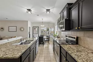 9213 Hill Topper Trl, Fort Worth, TX 76131 - Photo 6