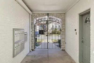 4125 Holland Avenue #203, Dallas, TX 75219 - Photo 18