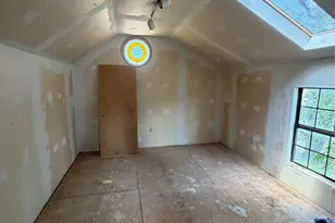 805 S 3rd St, Grandview, TX 76050 - Photo 24
