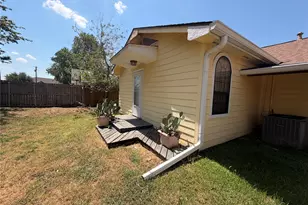 805 S 3rd St, Grandview, TX 76050 - Photo 26