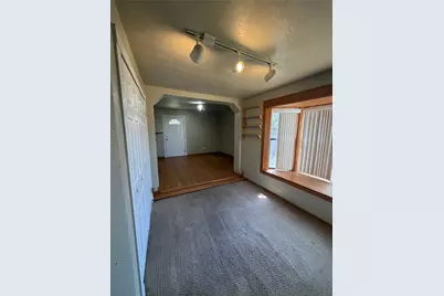 805 S 3rd Street, Grandview, TX 76050 - Photo 18
