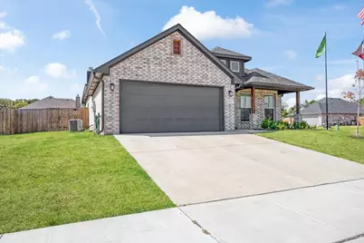2132 Gabriel Drive, Sherman, TX 75092 - Photo 2