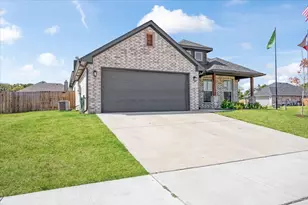 2132 Gabriel Dr, Sherman, TX 75092 - Photo 2
