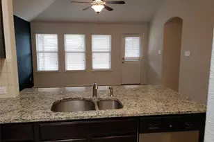 601 Saguaro Dr, Fort Worth, TX 76052 - Photo 4