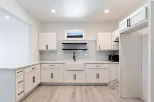 1407 Georgia Ave, Dallas, TX 75216 - Photo 2
