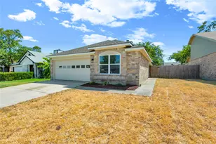 1428 Woodfern Dr, Arlington, TX 76018 - Photo 1