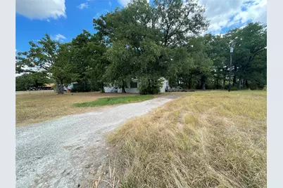 303 Horseman S Road, Greenville, TX 75401 - Photo 18