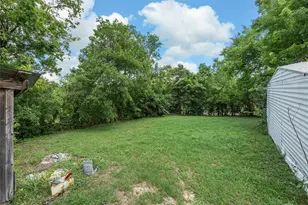 1320 S 26th St, Waco, TX 76706 - Photo 26