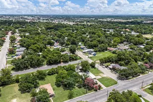 1320 S 26th St, Waco, TX 76706 - Photo 36