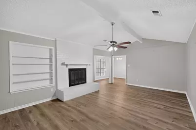1020 Almond Drive, Mansfield, TX 76063 - Photo 4