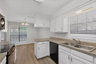 1020 Almond Dr, Mansfield, TX 76063 - Photo 14