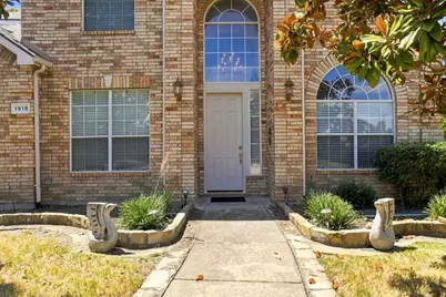 1915 Ledgemont Court, Allen, TX 75013 - Photo 2