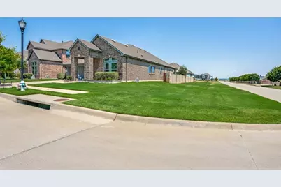 1511 Brandenburg Street, Mansfield, TX 76063 - Photo 2