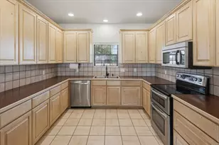 105 Savannah Dr, Weatherford, TX 76087 - Photo 10