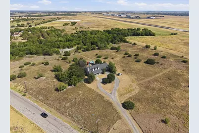 2116 Woodard Ave Avenue, Cleburne, TX 76033 - Photo 6