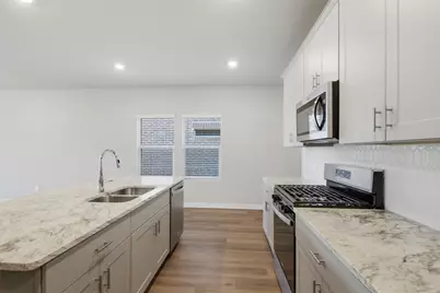 6015 Alderton Drive, McKinney, TX 75071 - Photo 8