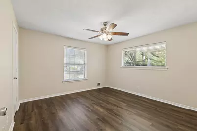 10146 Coveridge Drive, Dallas, TX 75238 - Photo 20