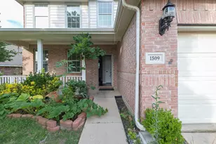 1509 Heron Dr, Aubrey, TX 76227 - Photo 2