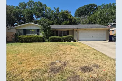 2227 Hanover Drive, Waco, TX 76710 - Photo 2
