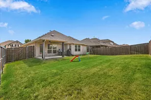 1733 Ridge Creek Ln, Aubrey, TX 76227 - Photo 20