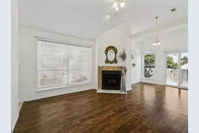 953 Ramblewood, Lewisville, TX 75067 - Photo 2