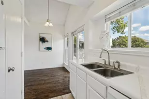 953 Ramblewood, Lewisville, TX 75067 - Photo 6