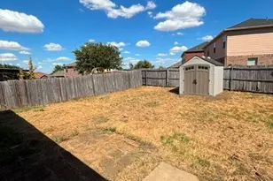 2755 Hacienda Lake Dr, Little Elm, TX 75068 - Photo 36