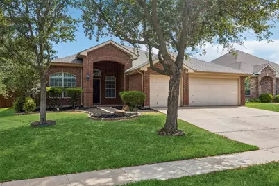 655 Campolina Drive, Grand Prairie, TX 75052 - Photo 2