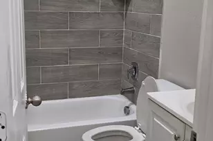 1015 E Cannon St, Fort Worth, TX 76104 - Photo 6