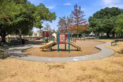 4011 Cole Avenue #111, Dallas, TX 75204 - Photo 24