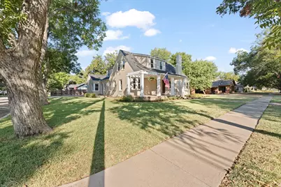 112 Bellevue Drive, Cleburne, TX 76033 - Photo 2