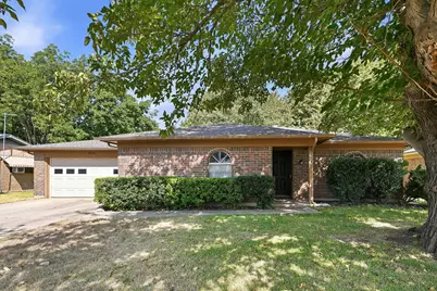656 Sue Ann Lane, Burleson, TX 76028 - Photo 1