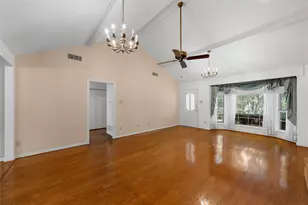 4400 Westchester Dr, Waco, TX 76710 - Photo 8
