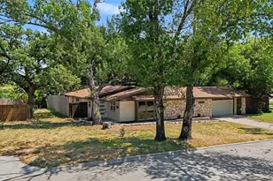 5144 Jennings Dr, North Richland Hills, TX 76180 - Photo 4