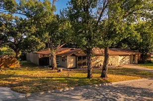 5144 Jennings Dr, North Richland Hills, TX 76180 - Photo 2