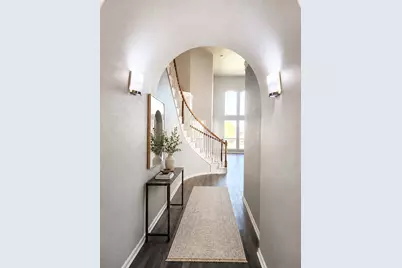 5513 Grenada Drive, Fort Worth, TX 76119 - Photo 2